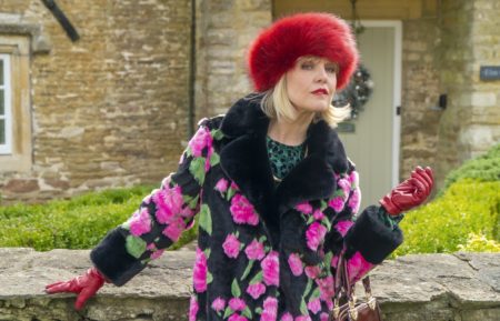 Ashley Jensen as Agatha Raisin - Kissing Christmas Goodbye