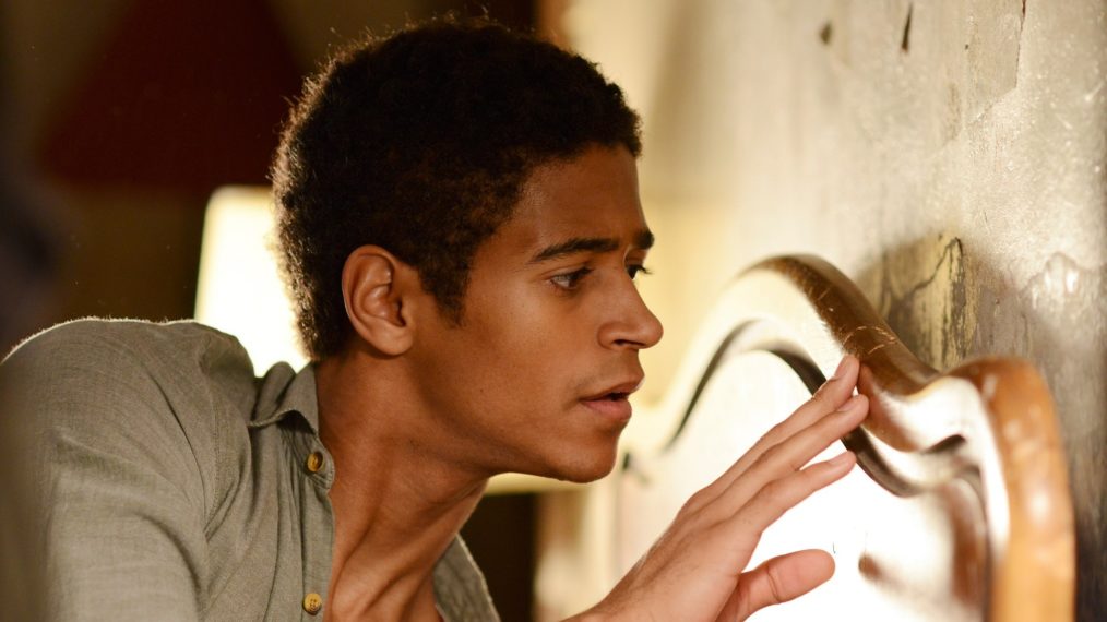 Alfred Enoch as Dean Thomas in How to Get Away With Murder