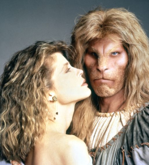 Beauty and the Beast Linda Hamilton and Ron Perlman 