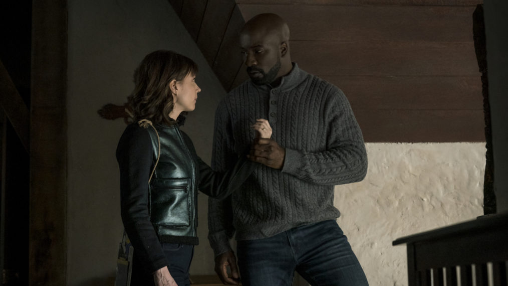 Katja Herbers as Kristen Bouchard, Mike Colter as David Acosta in Evil