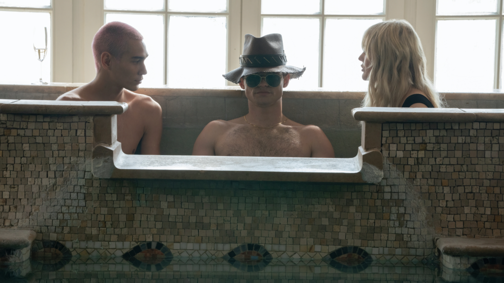 Aki, Audrey, and Max in a hot tub in Gossip Girl.
