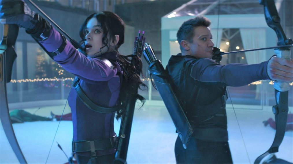 Hawkeye Hailee Steinfeld and Jeremy Renner as Kate and Clint 