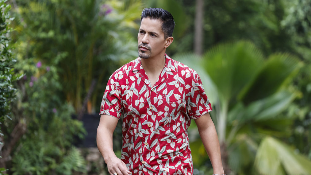 Jay Hernandez in Magnum PI