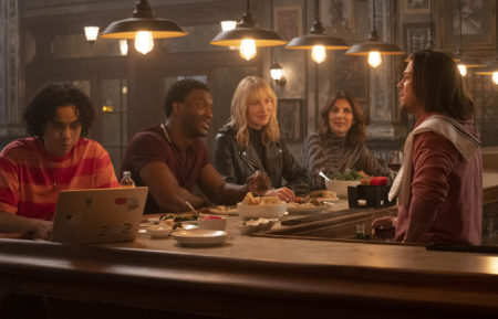 Aleyse Shannon, Aldis Hodge, Beth Riesgraf, Gina Bellman, Christian Kane in Leverage Redemption