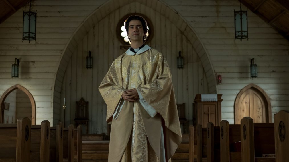 Hamish Linklater as Father Paul in Midnight Mass