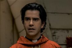 Hamish Linklater as Father Paul in Midnight Mass
