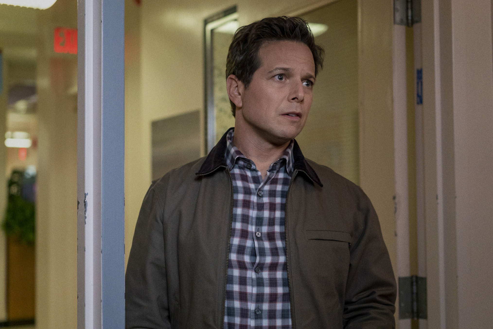 Scott Wolf as Carson in Nancy Drew