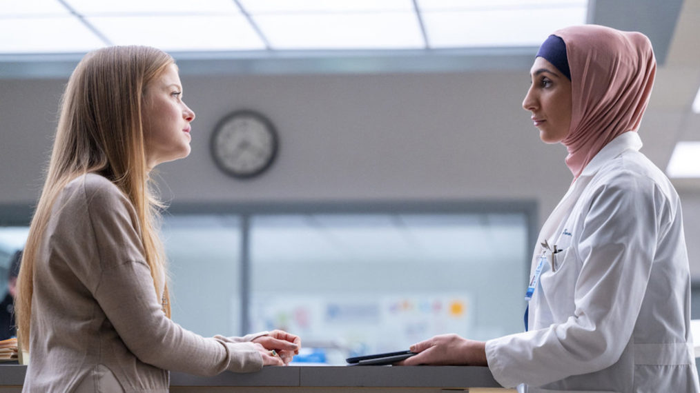 Genevieve Angelson as Dr. Mia Castries, Olivia Khoshatefeh as Resident Yasmin Turan in New Amsterdam