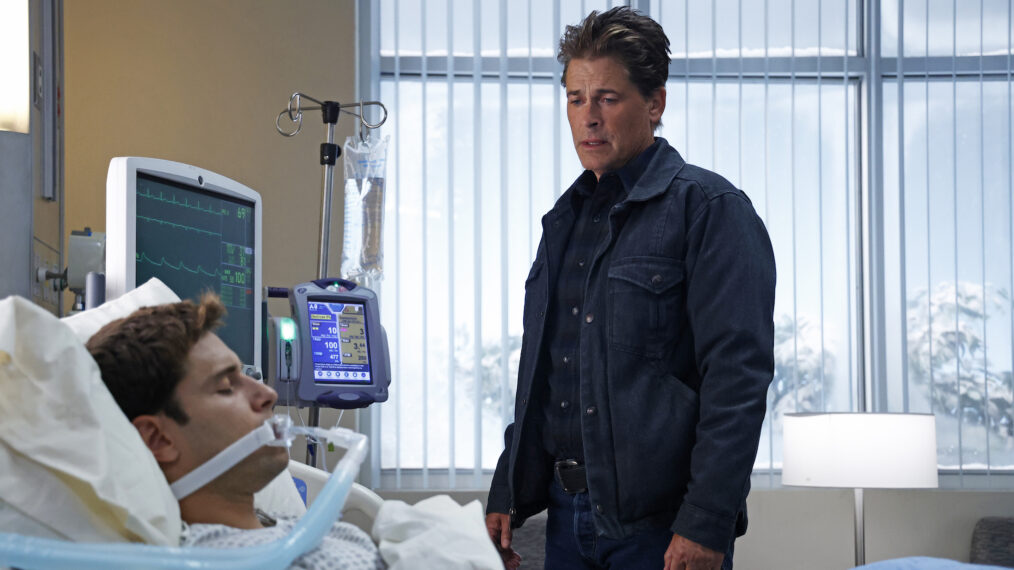 Ronen Rubinstein as T.K., Rob Lowe as Owen in 9-1-1 Lone Star