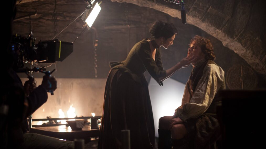 Outlander Behind the Scenes Season 1 Jamie Claire