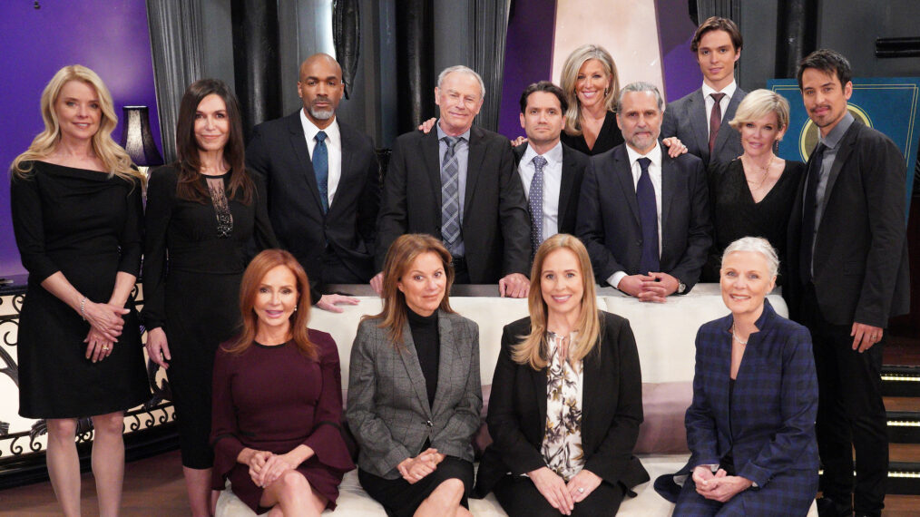 General Hospital Luke Spencer Farewell - Kristina Wagner, Finola Hughes, Donnell Turner, Tristan Rogers, Dominic Zamprogna, Laura Wright, Maurice Benard, Chad Duell, Maura West, Marcus Coloma, Jane Elliot, Jacklyn Zeman, Genie Francis, Nancy Lee Grahn