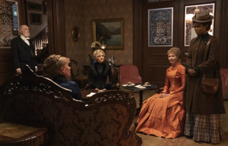 Christine Baranski, Louisa Jacobson, Cynthia Nixon, Denée Benton in The Gilded Age