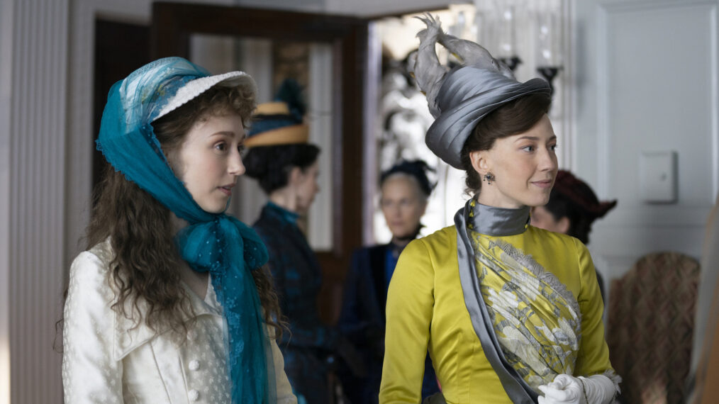 Taissa Farmiga, Carrie Coon in The Gilded Age