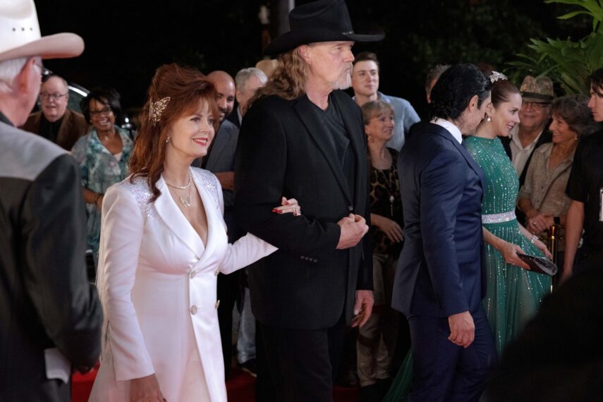 Monarch Susan Sarandon and Trace Adkins 