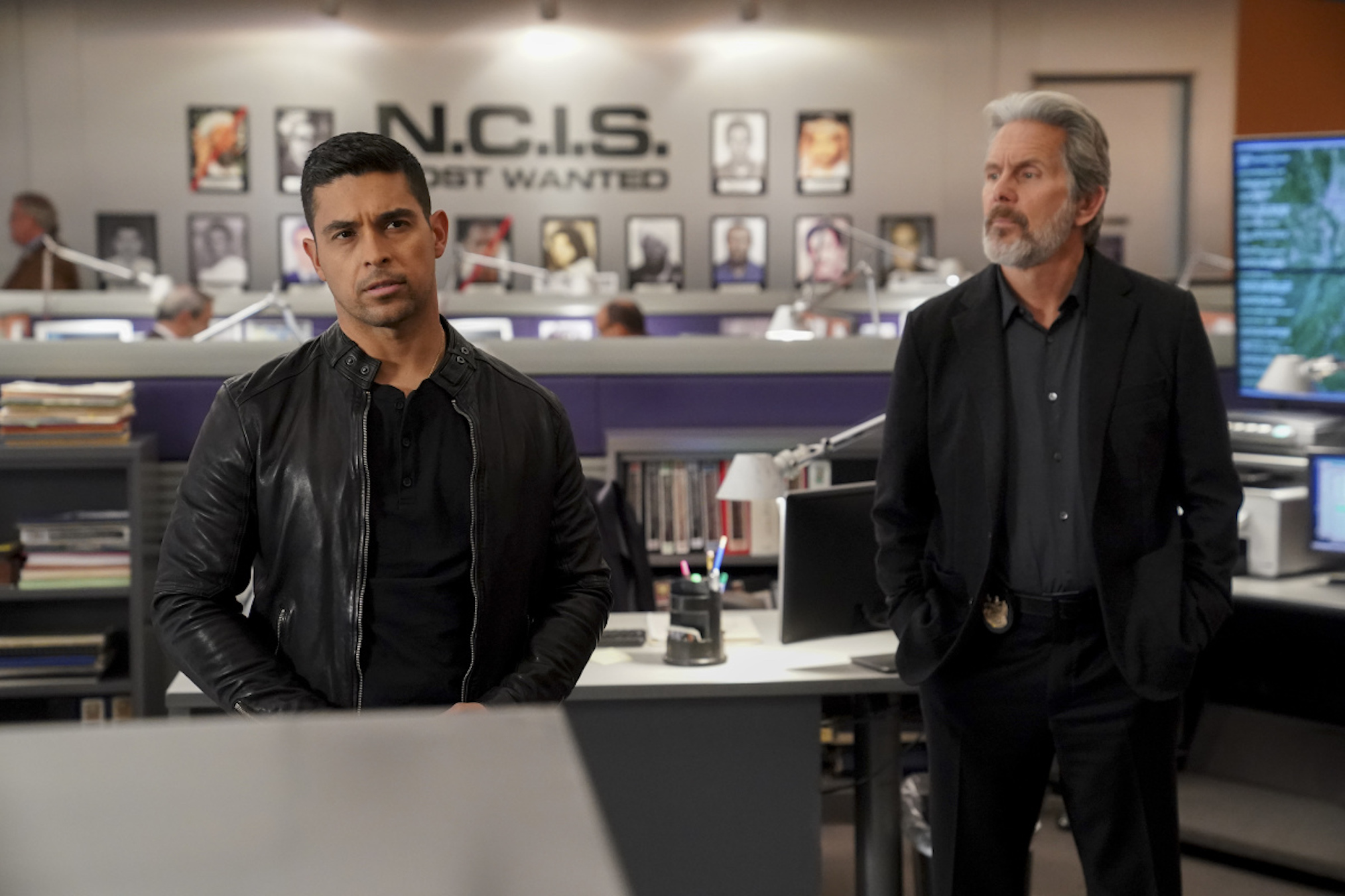Wilmer Valderrama as Torres, Gary Cole as Parker in NCIS