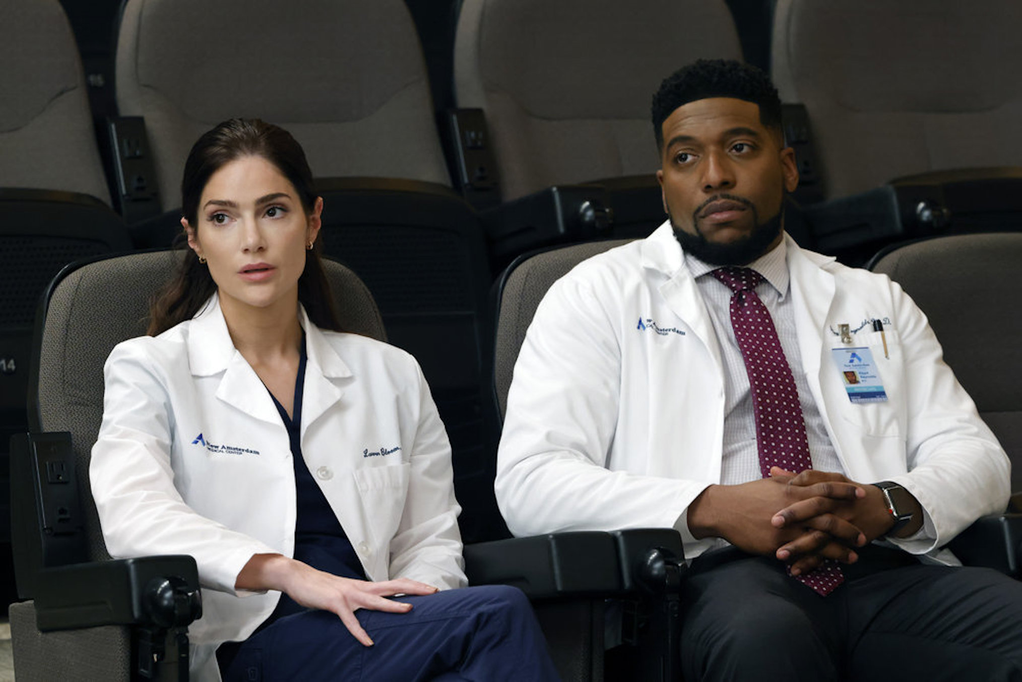 Janet Montgomery as Dr. Lauren Bloom, Jocko Sims as Dr. Floyd Reynolds in New Amsterdam