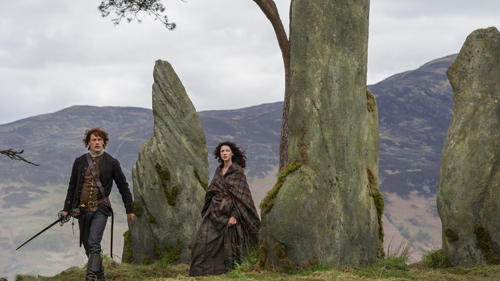 Outlander Season 1 Sam Heughan and Caitriona Balfe