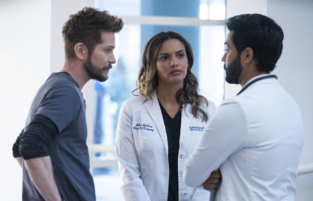 Matt Czuchry as Conrad, Jessica Lucas as Billie, Manish Dayal as Devon in The Resident