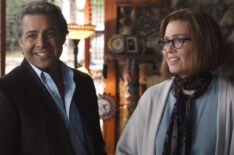 This Is Us Season 6 - Jon Huertas and Mandy Moore