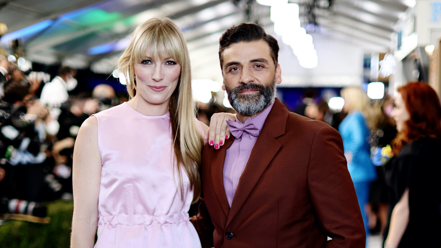 Elvira Lind and Oscar Isaac at the 28th Screen Actors Guild Awards