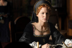Alicia von Rittberg as Elizabeth I in Becoming Elizabeth