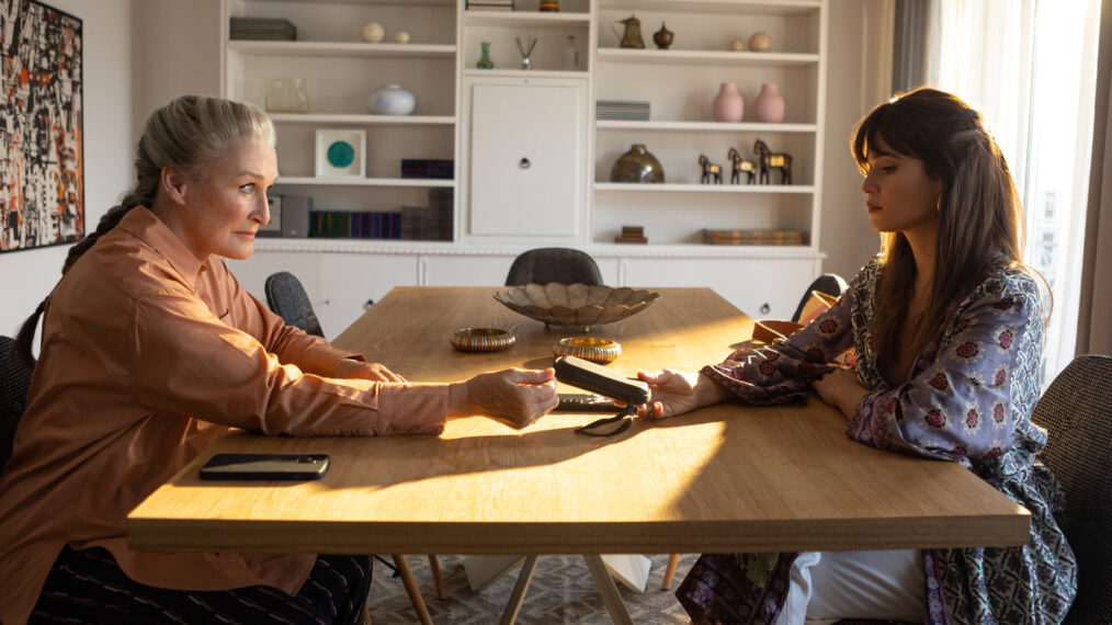 Glenn Close and Niv Sultan in Tehran - Season 2