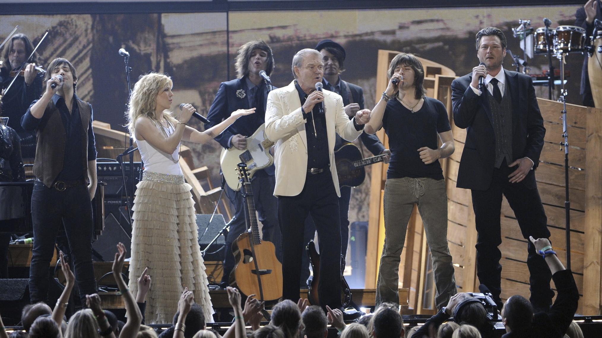 Grammys 2012 Band Perry Glen Campbell Blake Shelton