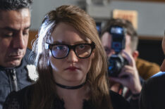 Julia Garner as Anna Delvery, Arian Moayed as Todd Spodek in episode 109 of Inventing Anna
