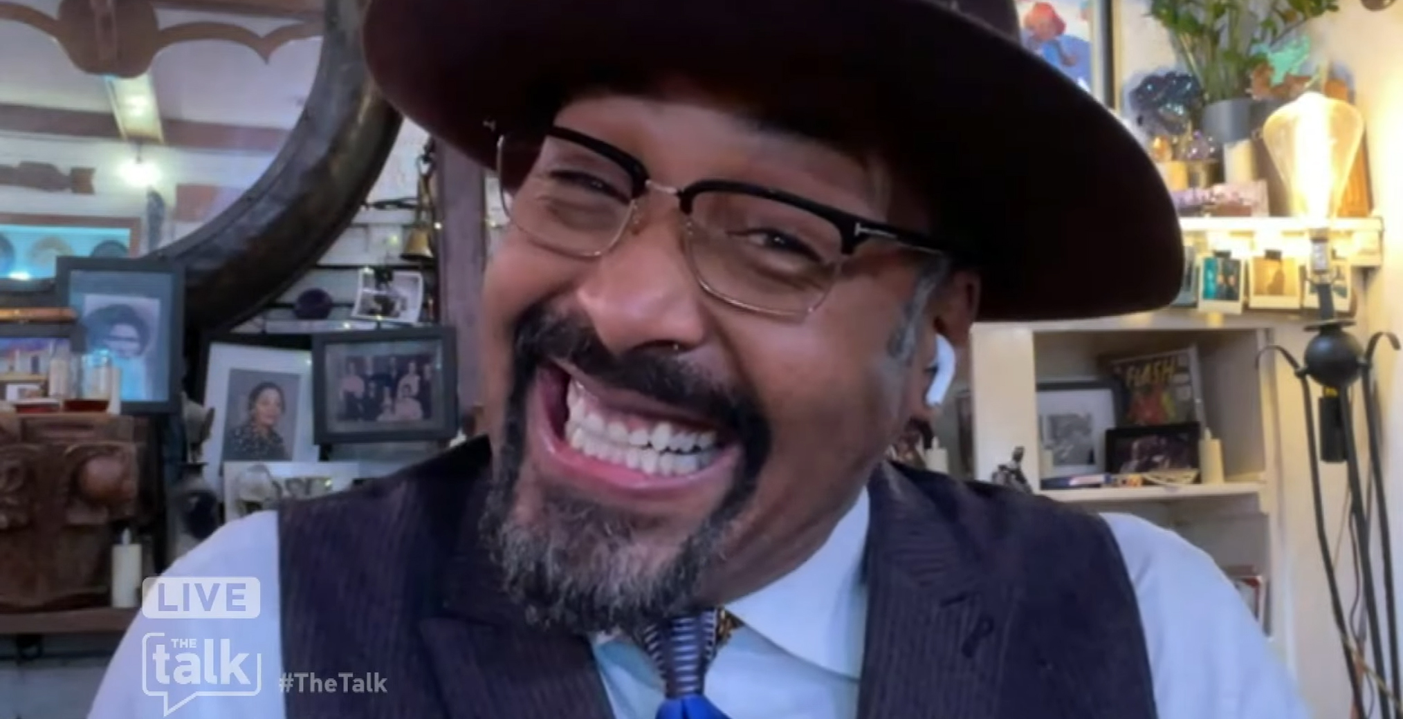 Jesse L Martin Teases Possible Return To Nbc Law Order Revival