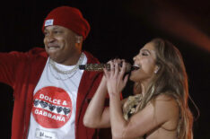 LL Cool J and Jennifer Lopez peforming at the 2022 iHeartRadio Music Awards