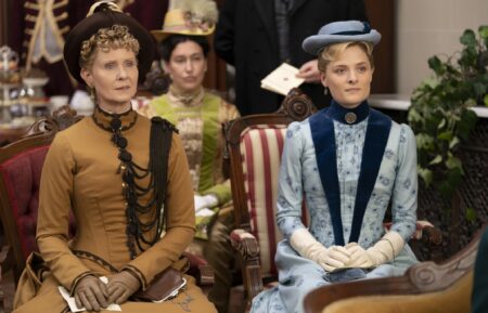 The Gilded Age - Season 1 - Cynthia Nixon and Louisa Jacobson