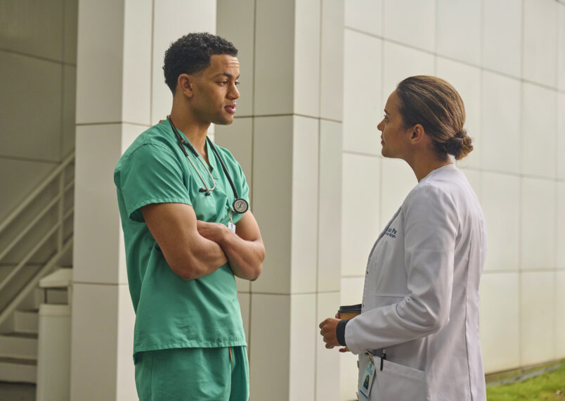 Miles Fowler as Trevor, Jessica Lucas as Billie in The Resident