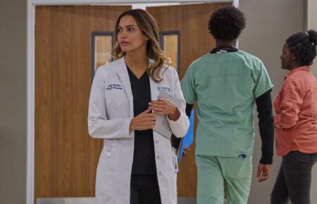 Jessica Lucas as Billie in The Resident