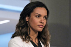 Jessica Lucas as Billie Sutton in The Resident