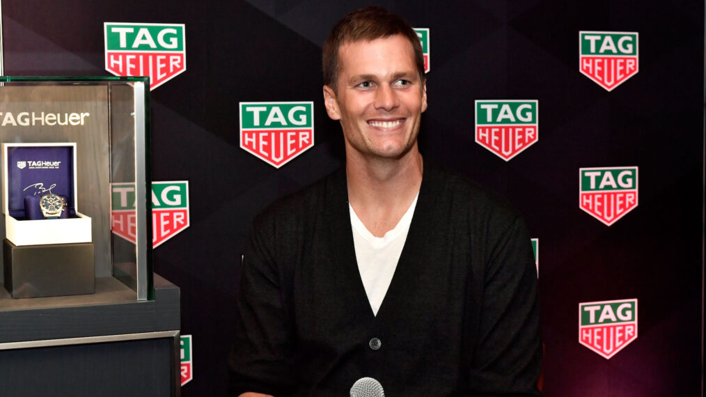 Tom Brady announces NFL retirement