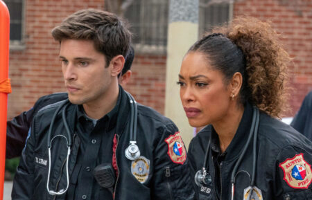 Ronen Rubinstein as TK, Gina Torres as Tommy in 9-1-1 Lone Star