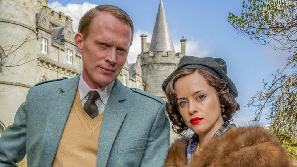 A Very British Scandal Paul Bettany and Claire Foy