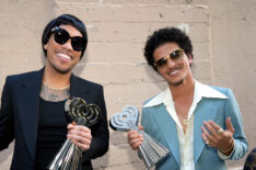 Anderson Paak and Bruno Mars backstage at the 2022 iHeartRadio Music Awards