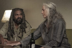 Melissa McBride as Carol Peletier, Khary Payton as Ezekiel - The Walking Dead - Season 11, Episode 10