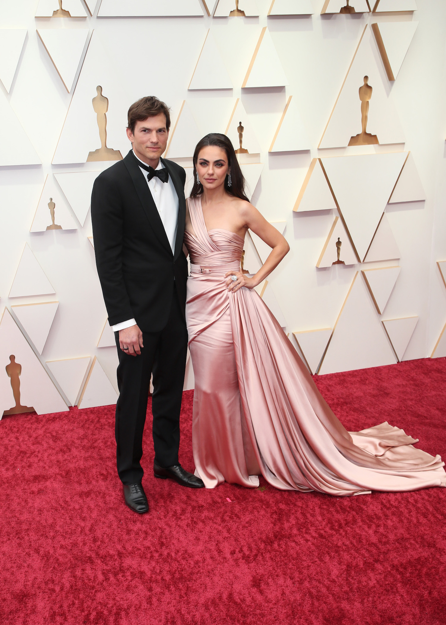 Ashton Kutcher and Mila Kunis at the Oscars 2022