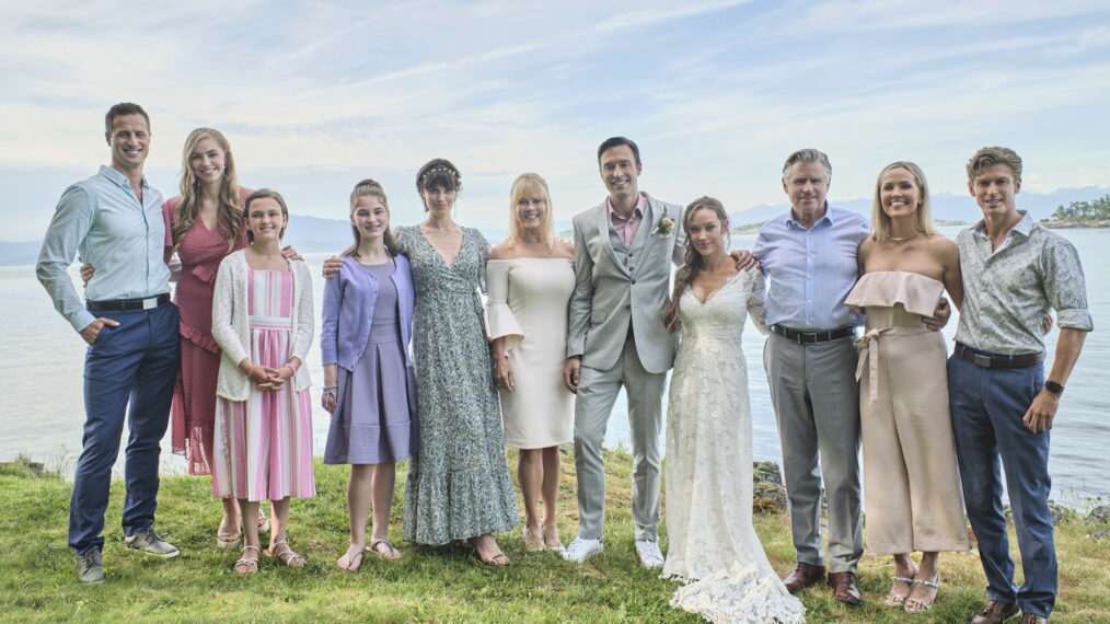 Brendan Penny, Meghan Ory, Barbara Niven, Laci J Mailey, Treat Williams, Emilie Ullerup, Andrew Francis in Chesapeake Shores