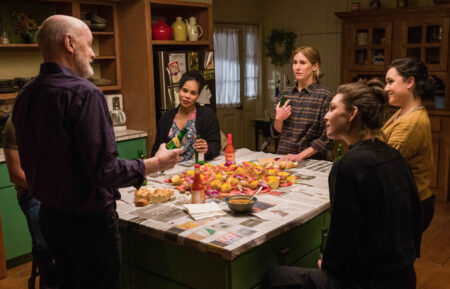 Terry O'Quinn, Roxy Sternberg, Jen Landon, Keisha Castle-Hughes, Alexa Davalos in FBI Most Wanted