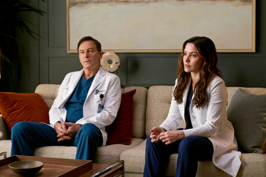 Jason Isaacs as Dr. Rob "Griff" Griffith and Sophia Bush as Dr. Sam Griffith in Good Sam