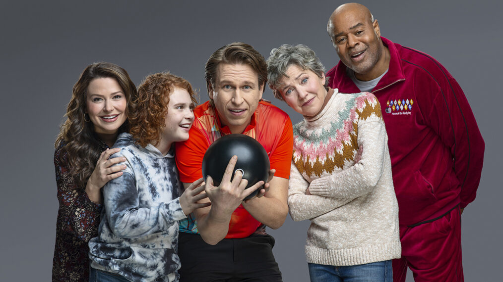 How We Roll Cast - Katie Lowes, Mason Wells, Pete Holmes, Rondi Reed and Chi McBride