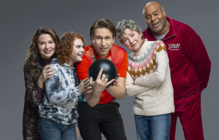 How We Roll Cast - Katie Lowes, Mason Wells, Pete Holmes, Rondi Reed and Chi McBride