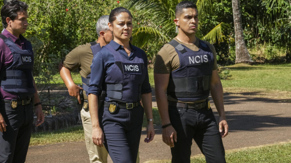 Vanessa Lachey as Tennant, Wilmer Valderrama as Torres in NCIS Hawai'i