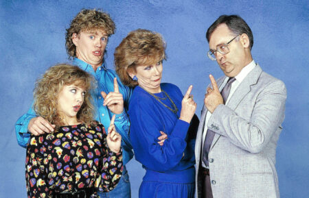 Kylie Minogue, Craig McLachlan, Anne Charleston, Ian Smith in Neighbours