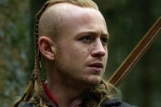 'Outlander' Star John Bell on Delving Into Ian's Mohawk Story & What's Next