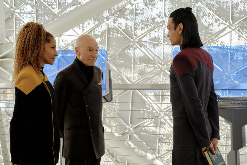 Michelle Hurd as Raffi, Sir Patrick Stewart as Jean-Luc Picard and Evan Evagora as Elnor in Star Trek Picard