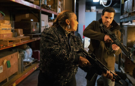 Queen Latifah as Robyn McCall and Brett Dalton as Carter Griffin in The Equalizer
